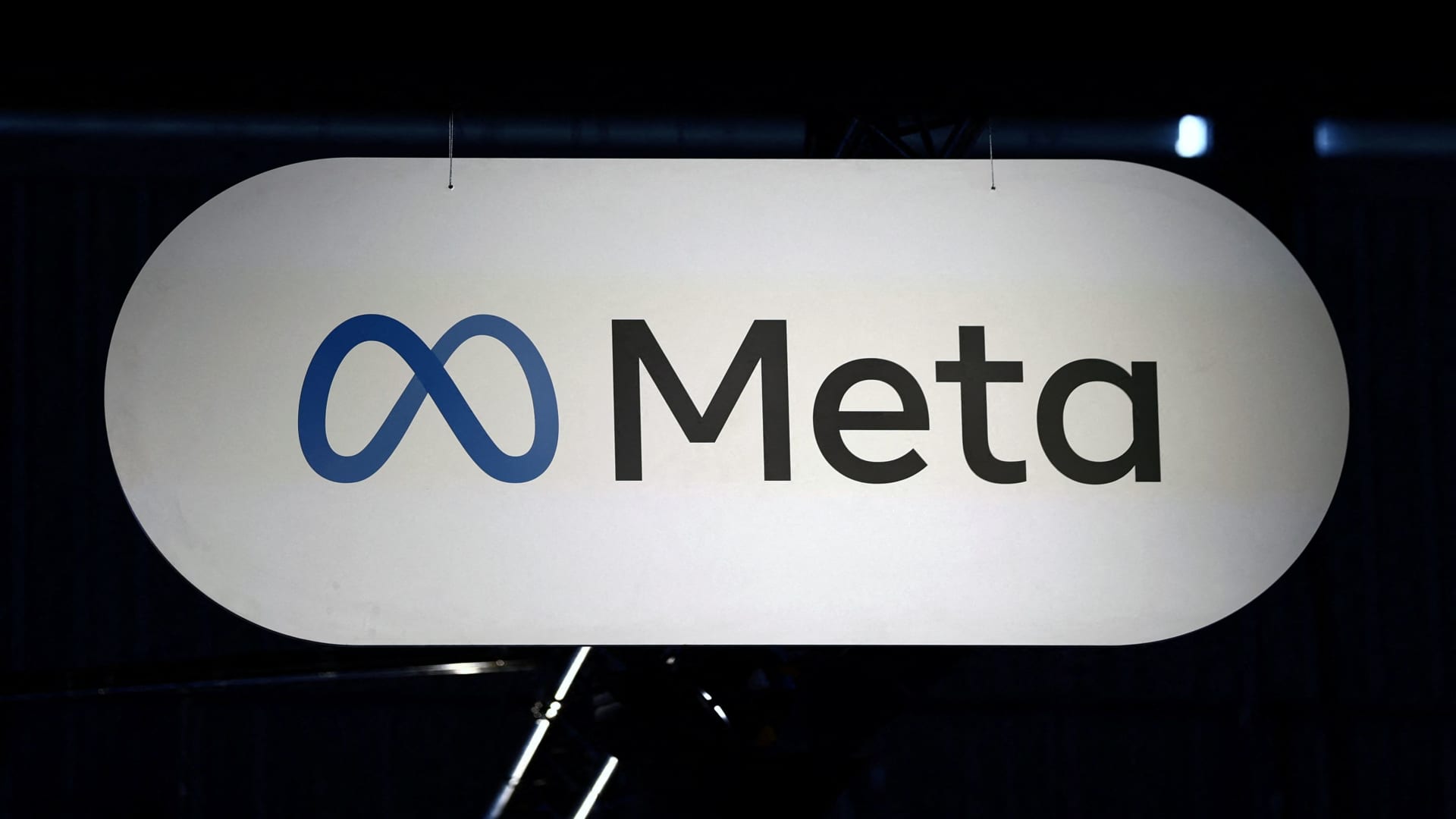 Meta and Manus AI acquisition blocked by China